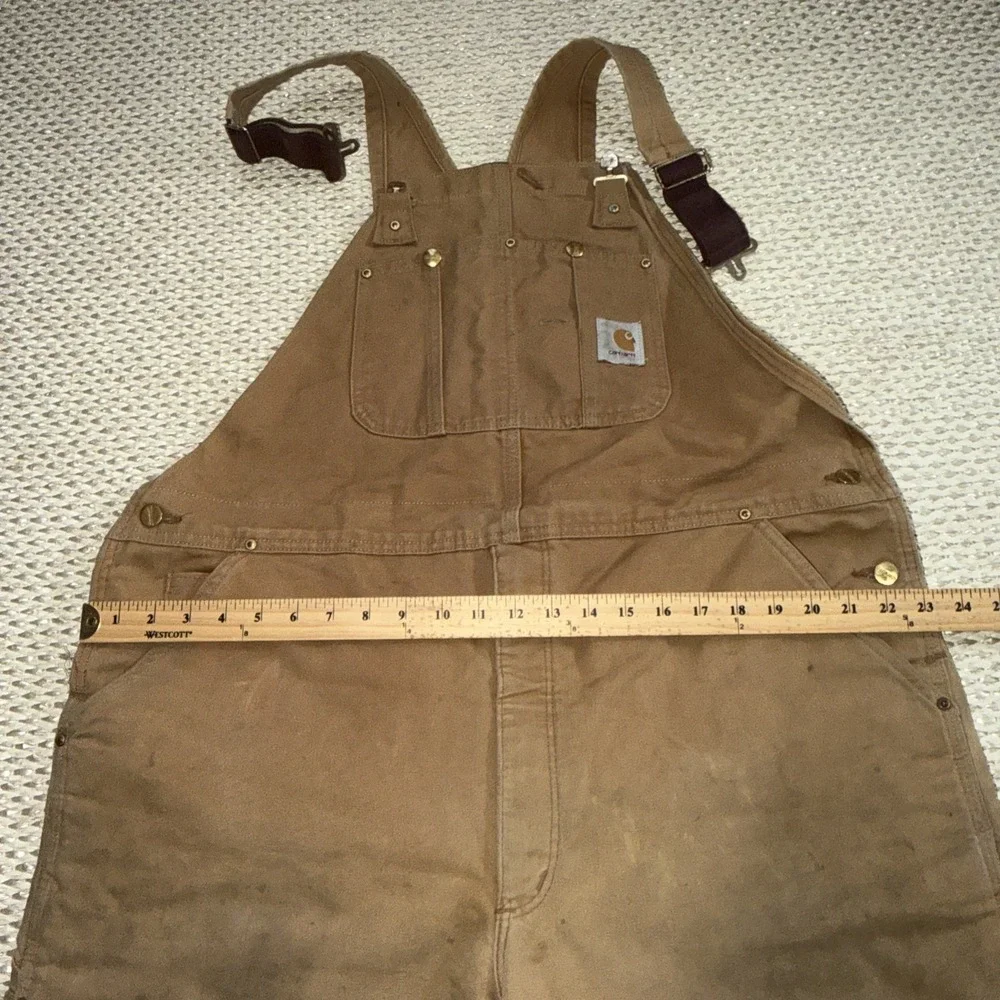 Carhartt signs obvious